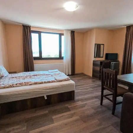 степет Guest house Batak